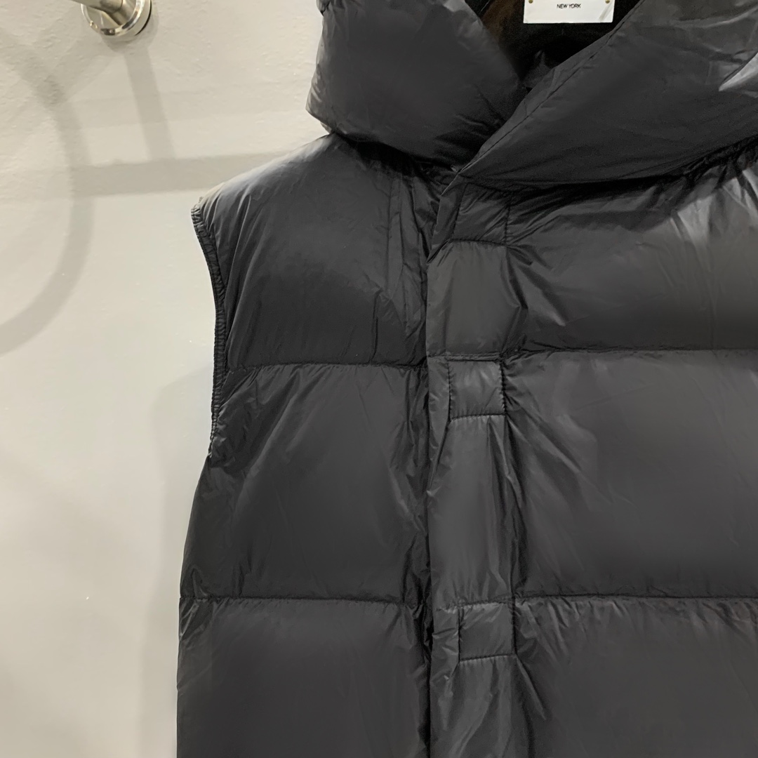 Rick Owens Black Padded Down Vest - PerfectKickZ