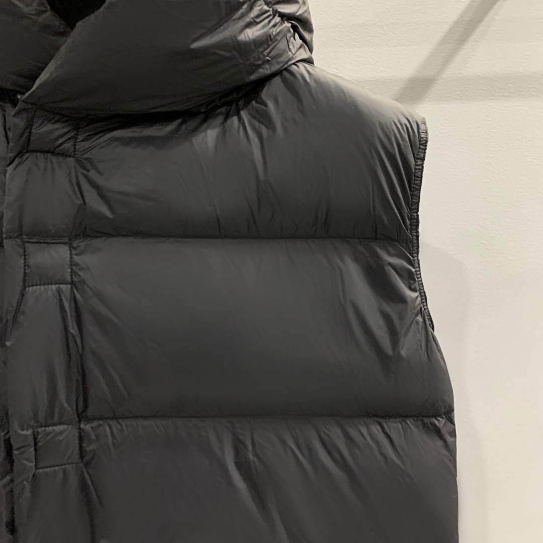 Rick Owens Black Padded Down Vest - PerfectKickZ