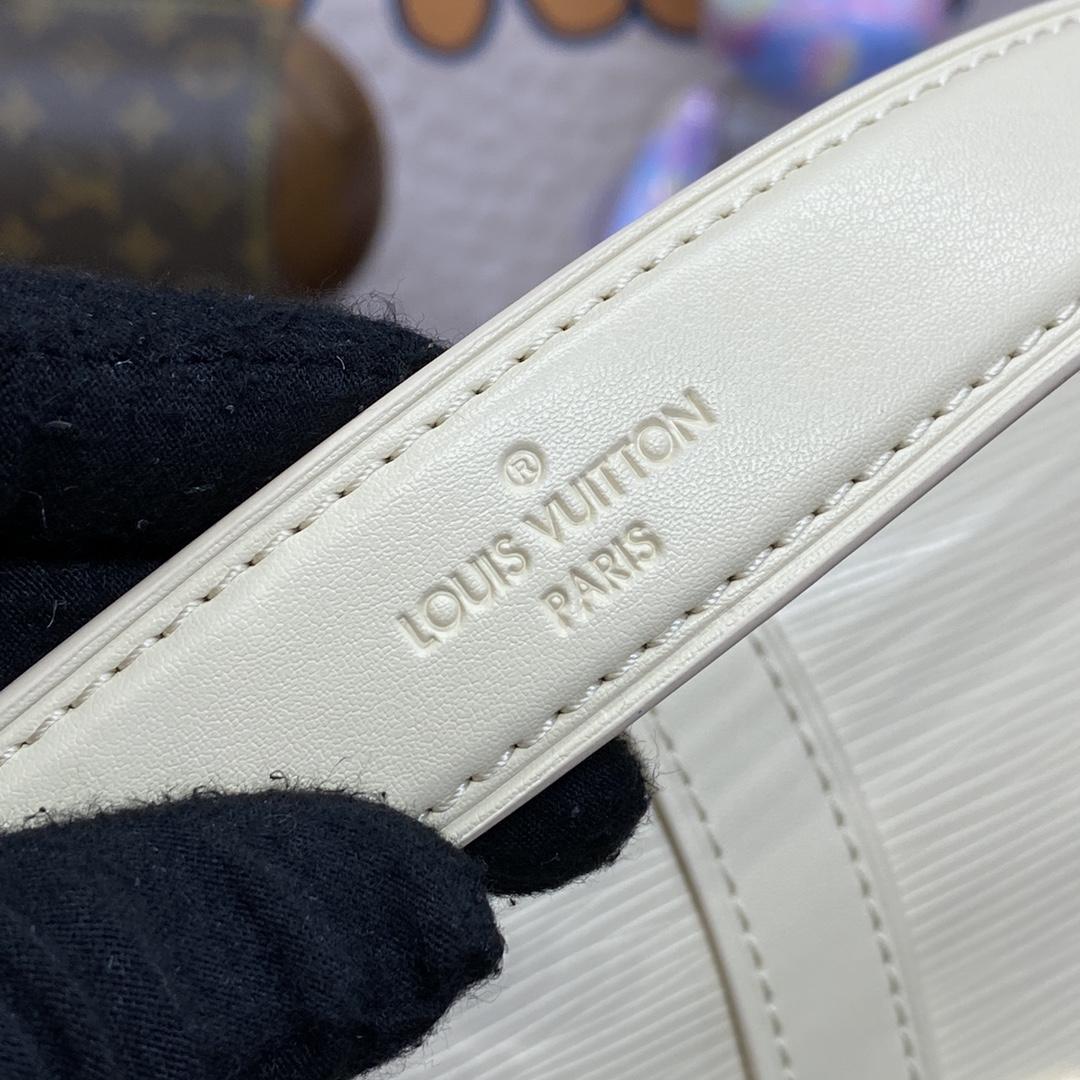 Louis Vuitton Saumur BB  (20-16-7.5CM)   M23746 - PerfectKickZ