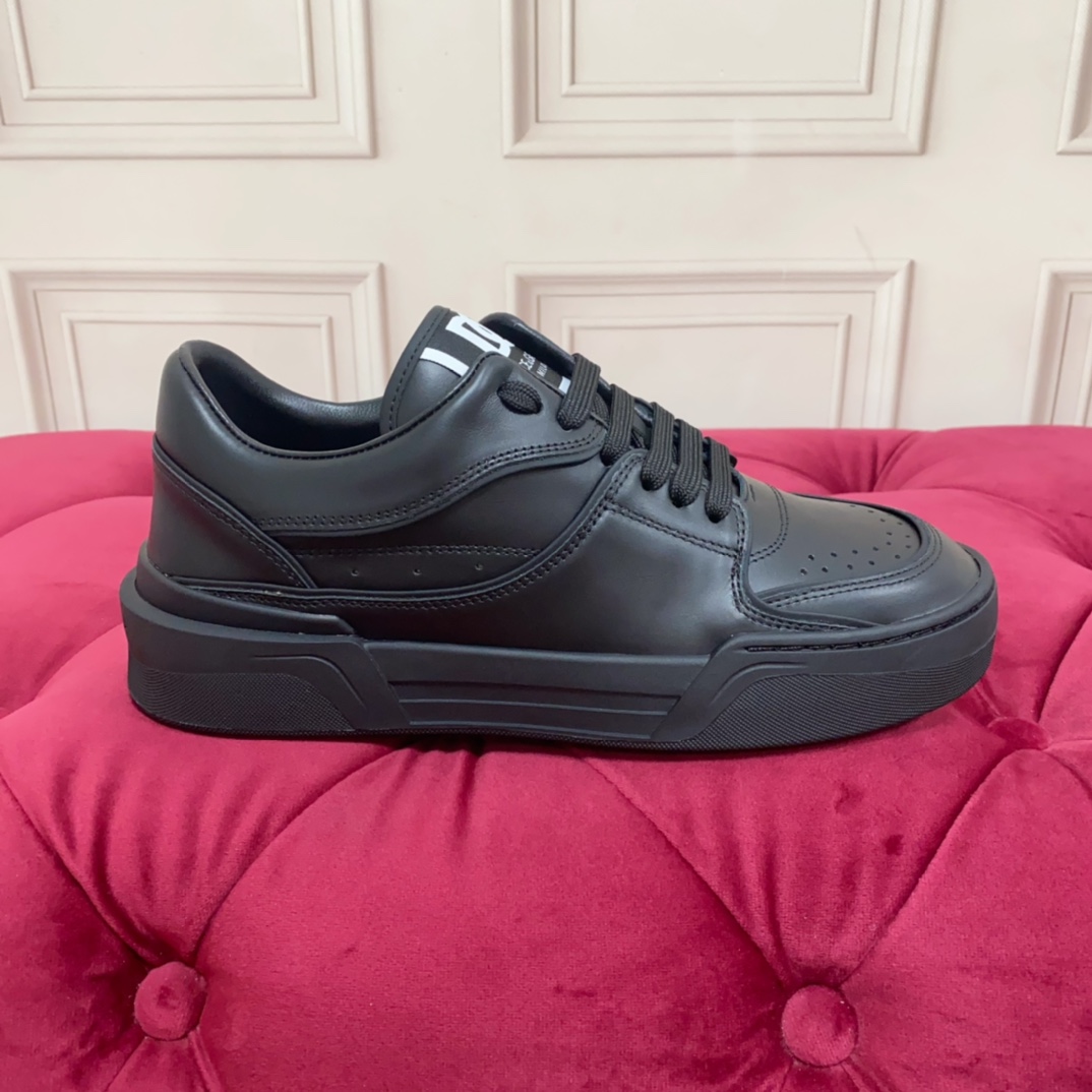 Dolce & Gabbana Black Roma Sneakers - PerfectKickZ