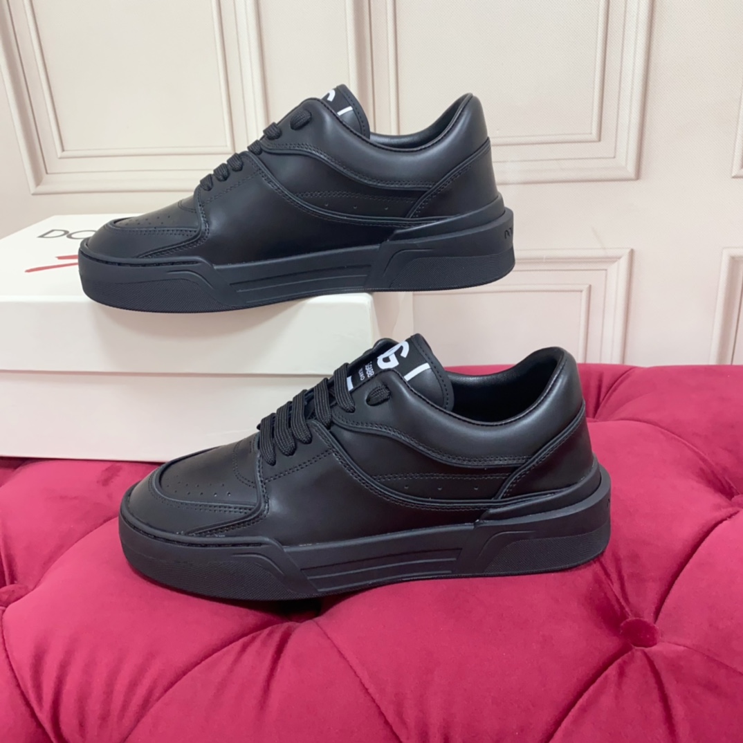 Dolce & Gabbana Black Roma Sneakers - PerfectKickZ