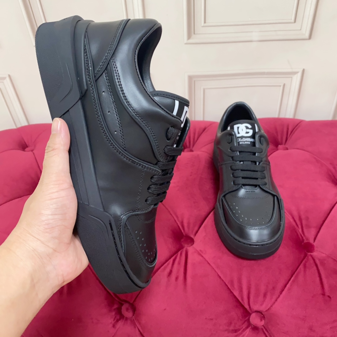 Dolce & Gabbana Black Roma Sneakers - PerfectKickZ