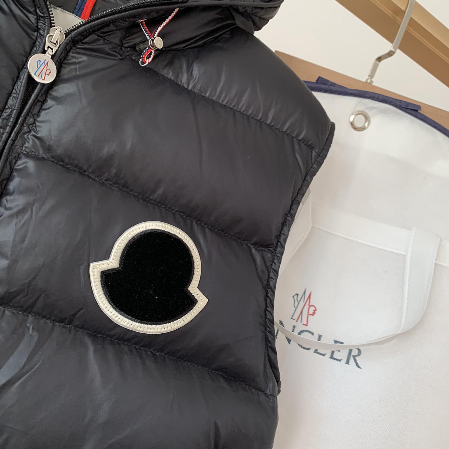Moncler Black Vanoise Hooded Gilet - PerfectKickZ