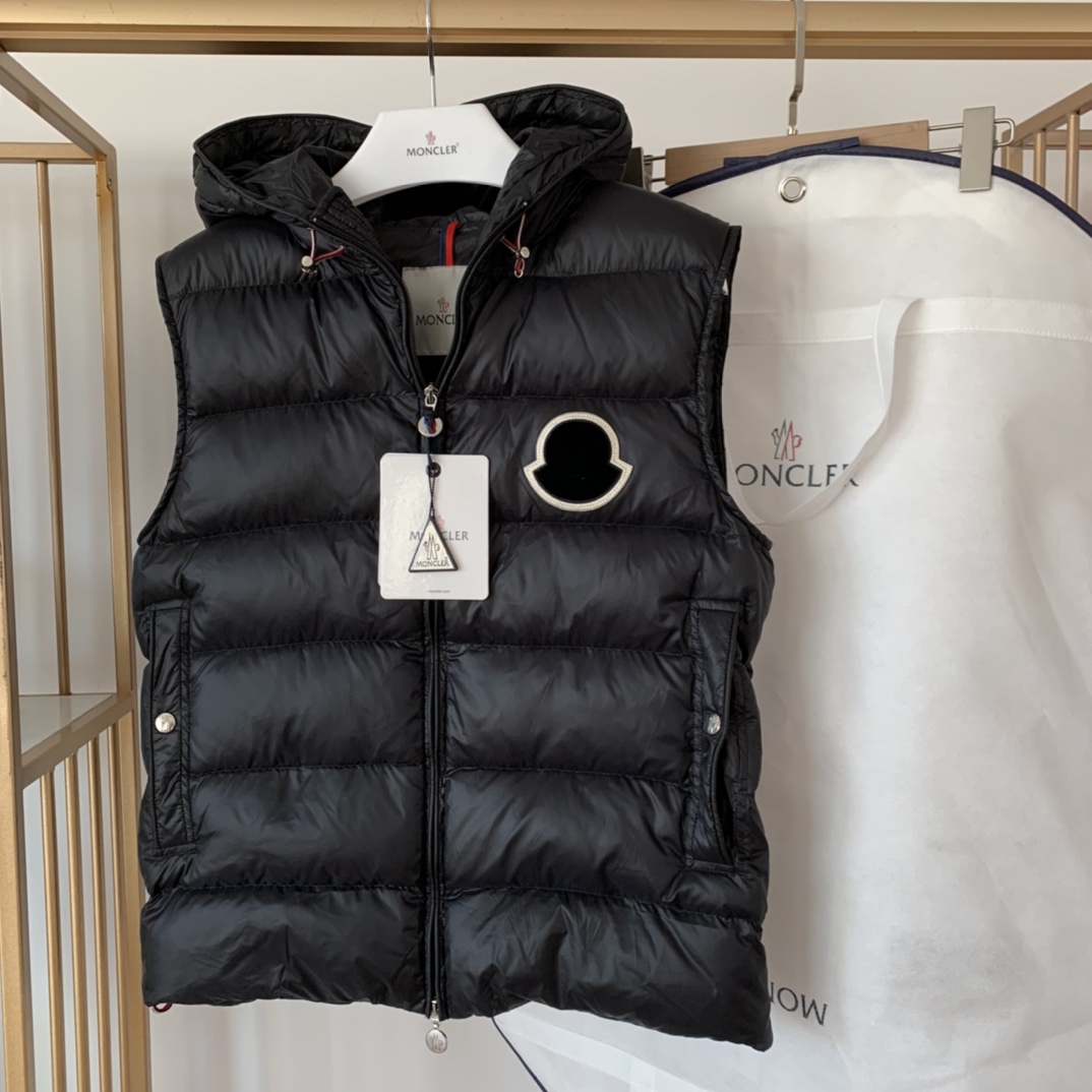 Moncler Black Vanoise Hooded Gilet - PerfectKickZ