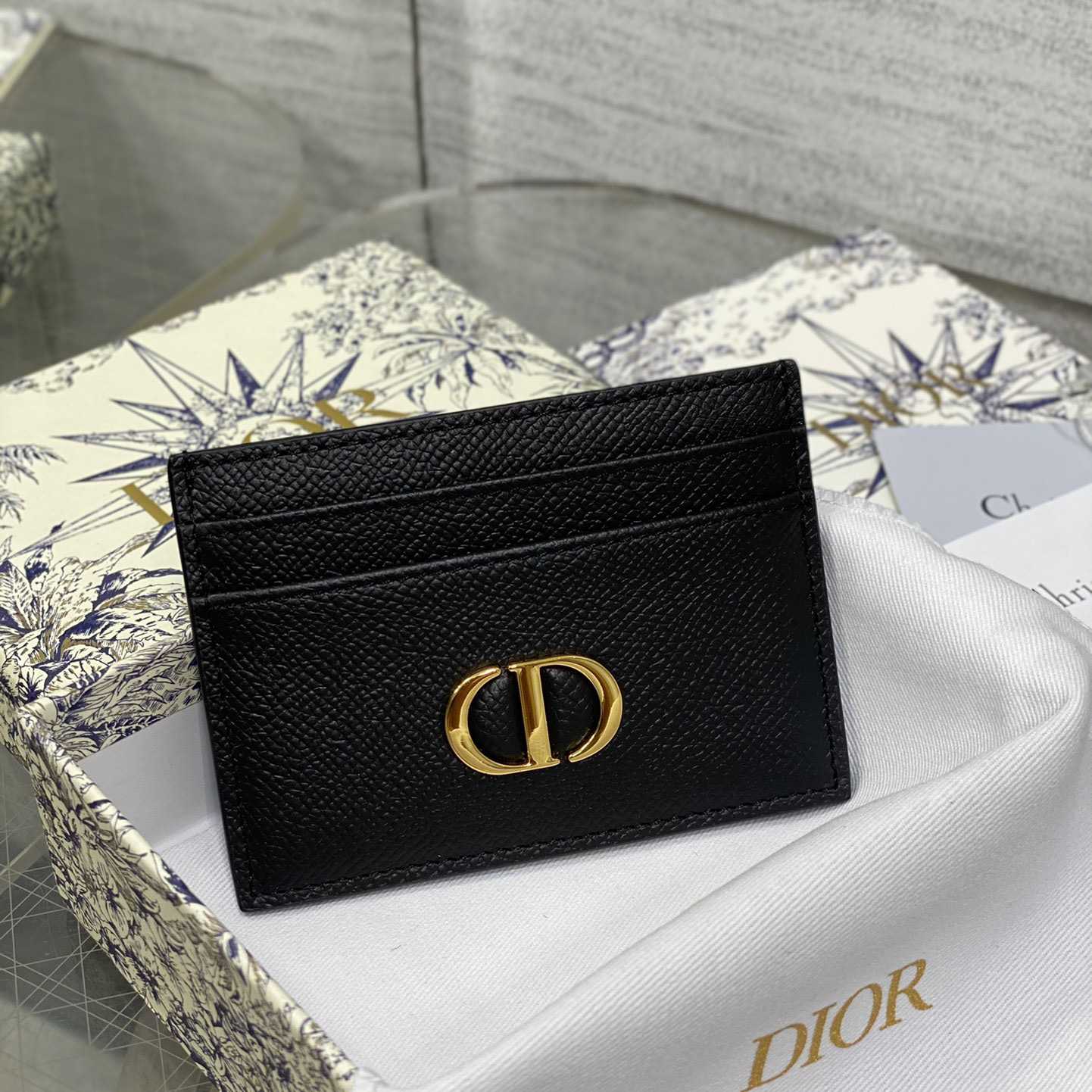 Dior 30 Montaigne Five-Slot Card Holder - PerfectKickZ