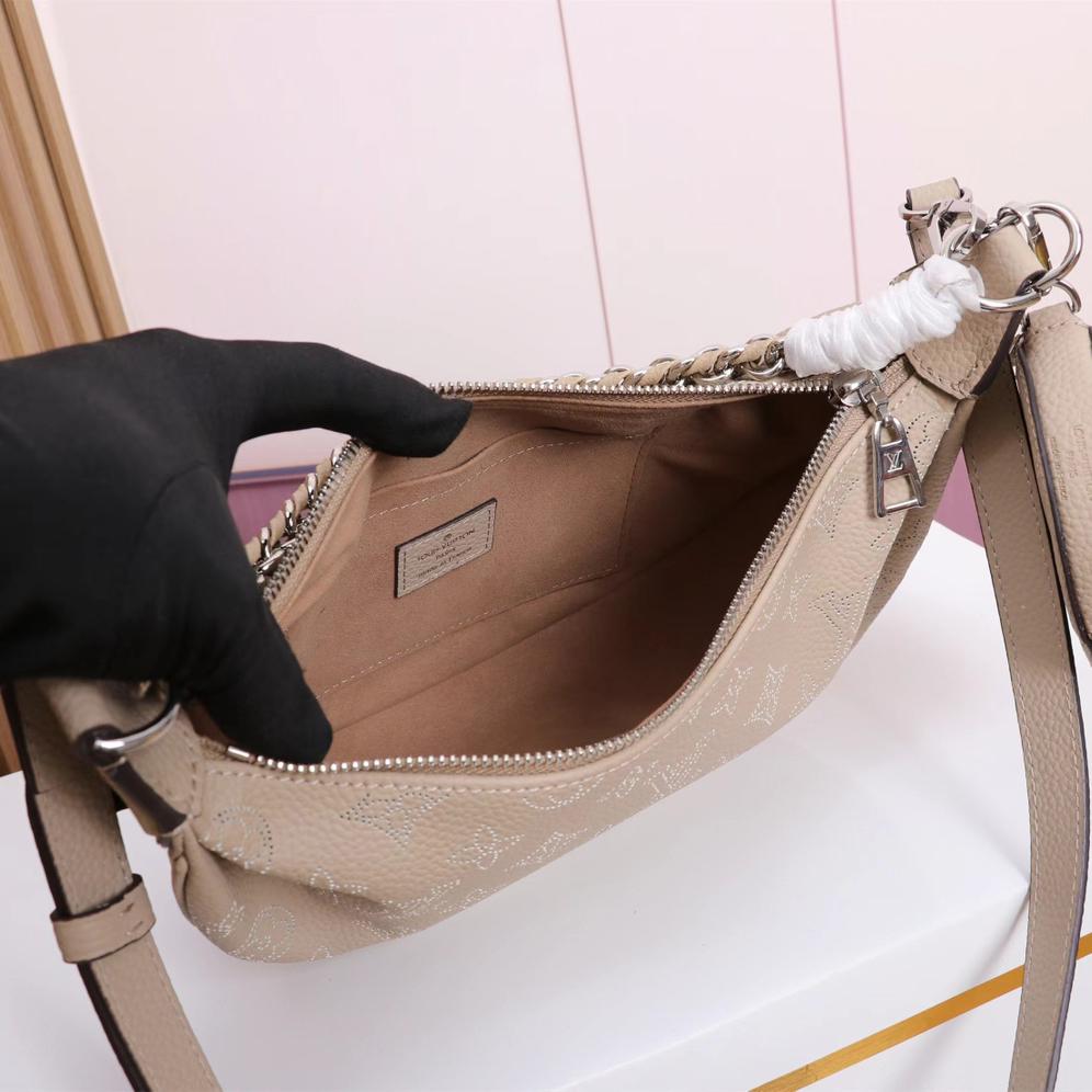 Louis Vuitton Baia PM (26 *17 *7.5cm)    M22820 - PerfectKickZ