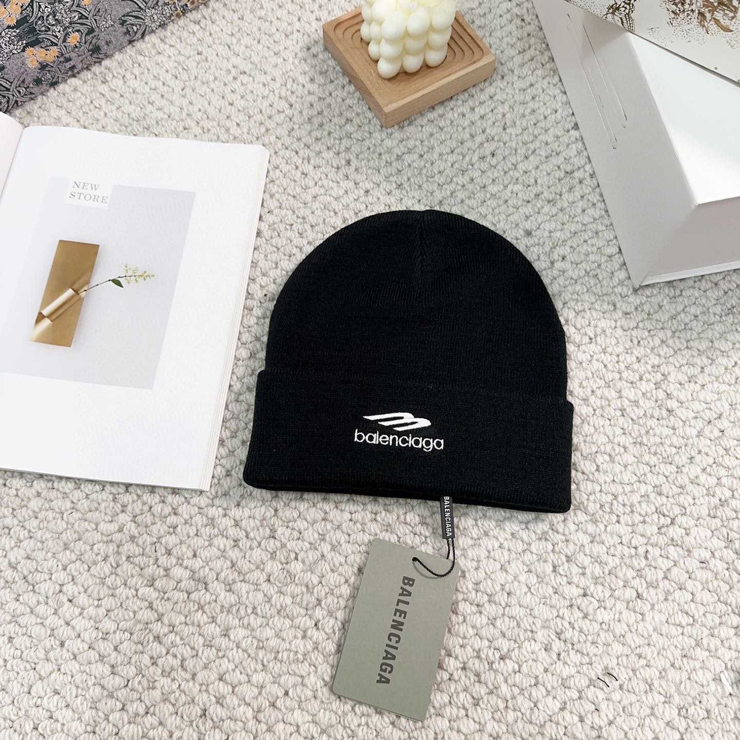 Balenciaga Sports Icon Beanie - PerfectKickZ