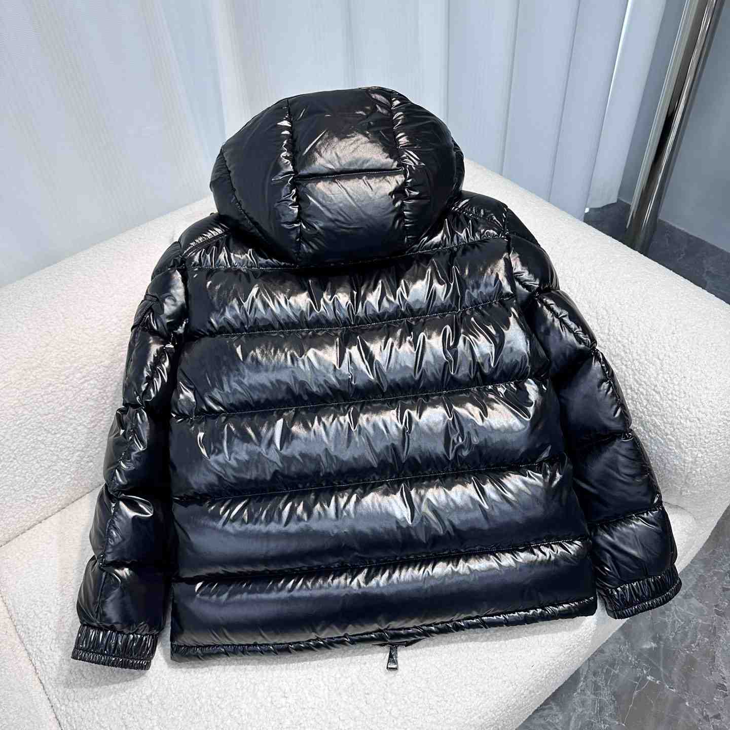 Moncler Maire Short Down Jacket - PerfectKickZ