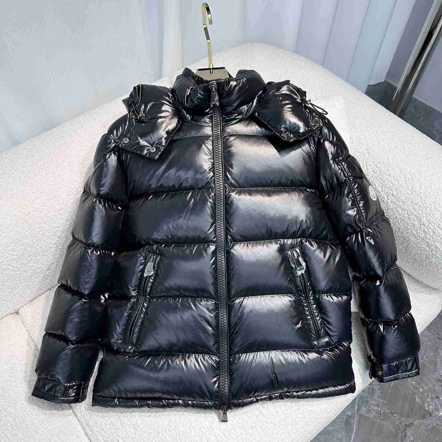 Moncler Maire Short Down Jacket - PerfectKickZ