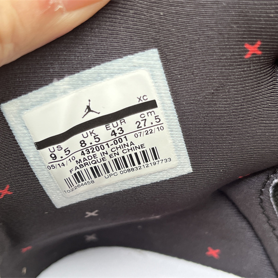 Air Jordan 1 “Banned” Sneaker      432001-001  - PerfectKickZ