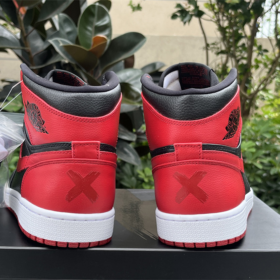 Air Jordan 1 “Banned” Sneaker      432001-001  - PerfectKickZ