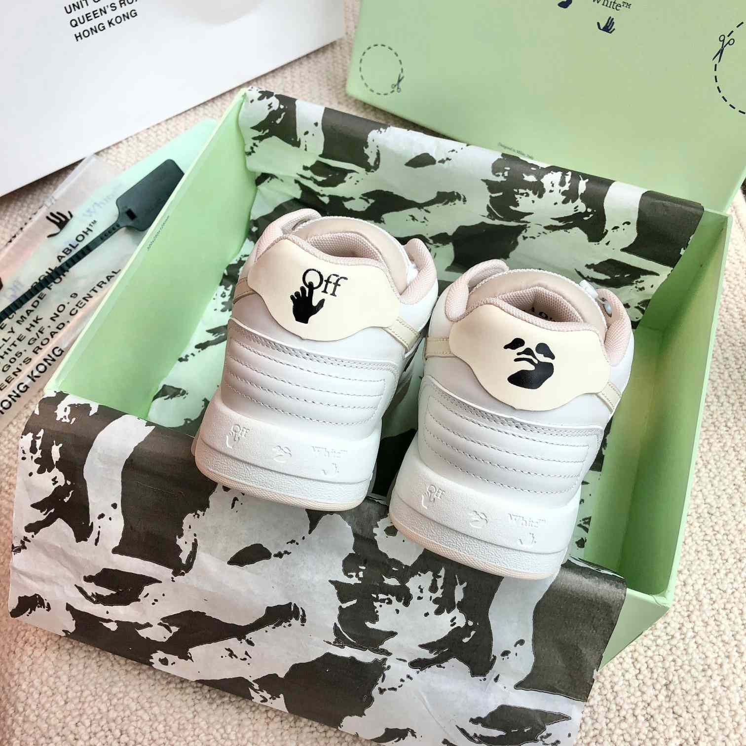 Off White Out Of Office Calf Leather Sneaker - 