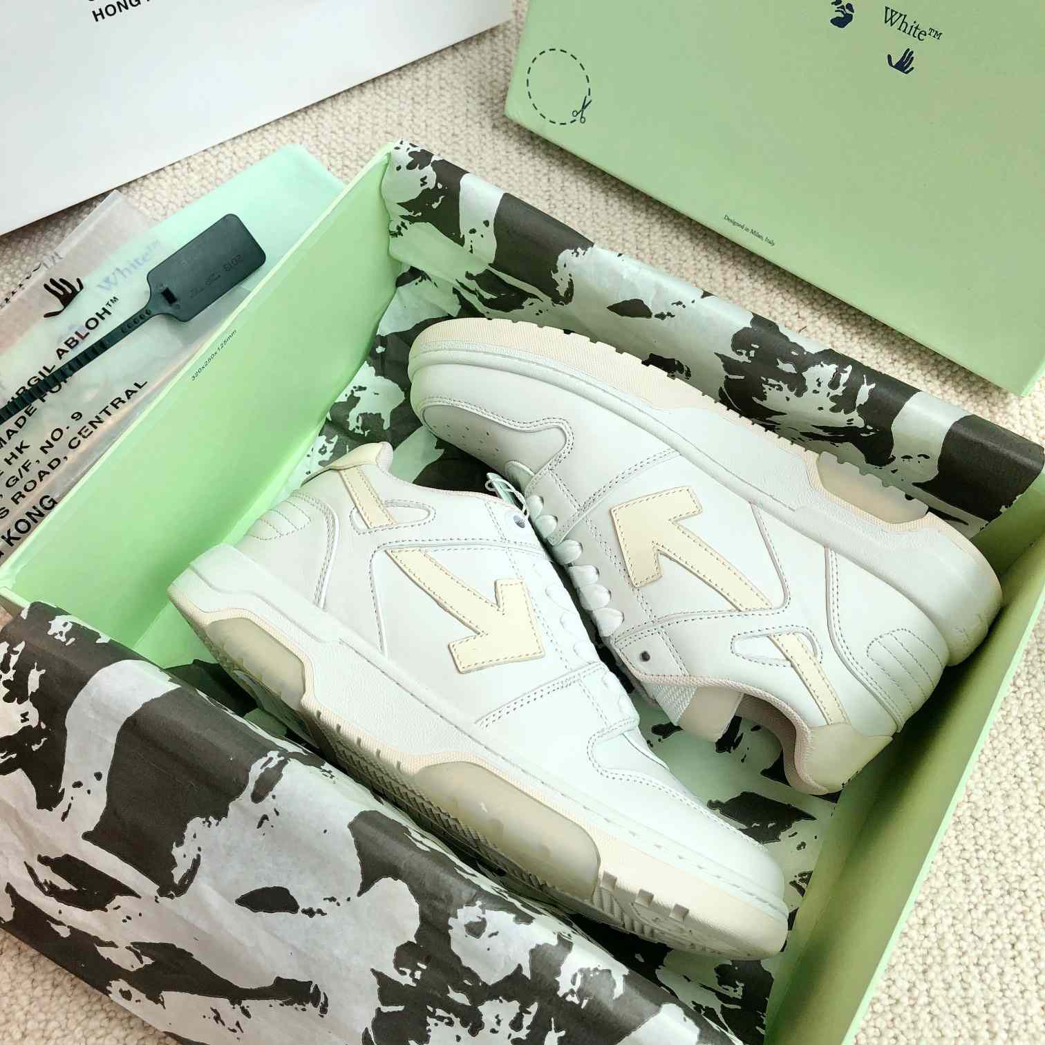 Off White Out Of Office Calf Leather Sneaker - 