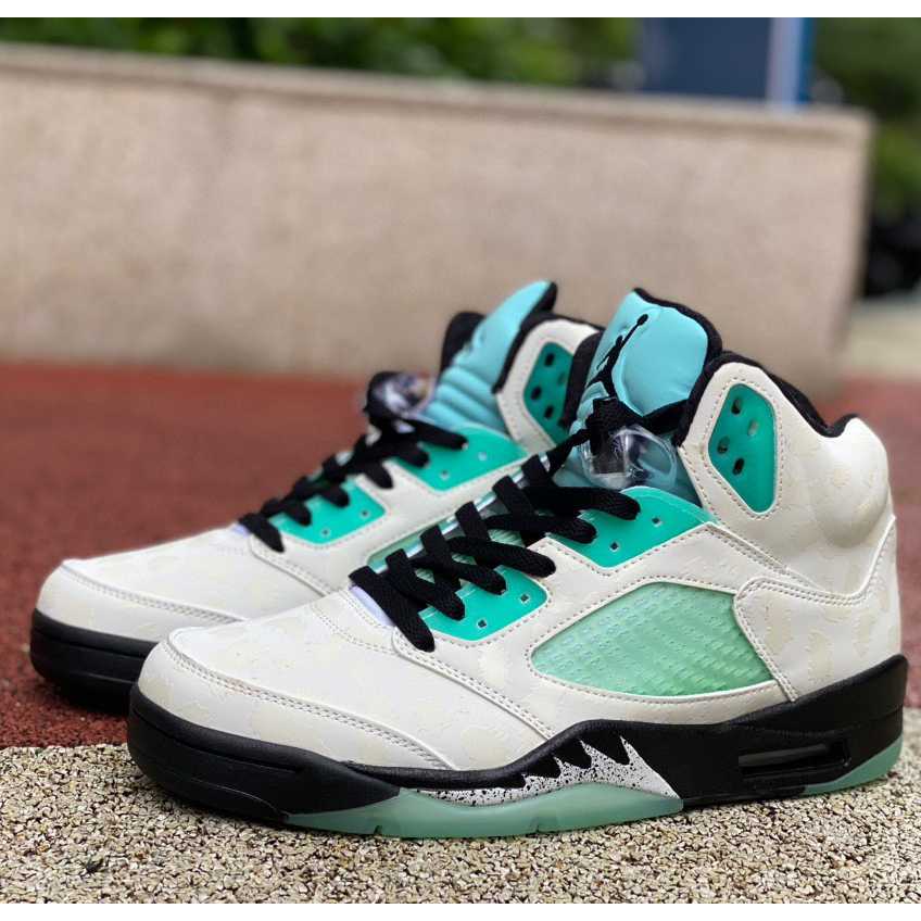 Air Jordan 5 AJ5 Sneakers     CN2932-100 - PerfectKickZ