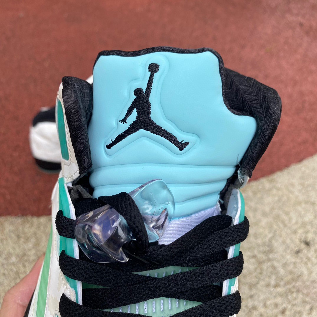 Air Jordan 5 AJ5 Sneakers     CN2932-100 - PerfectKickZ