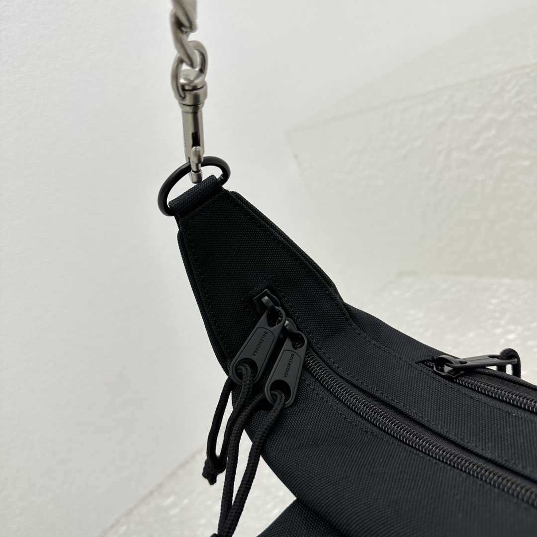 Balenciaga Raver Medium Bag With Chain In Black - PerfectKickZ