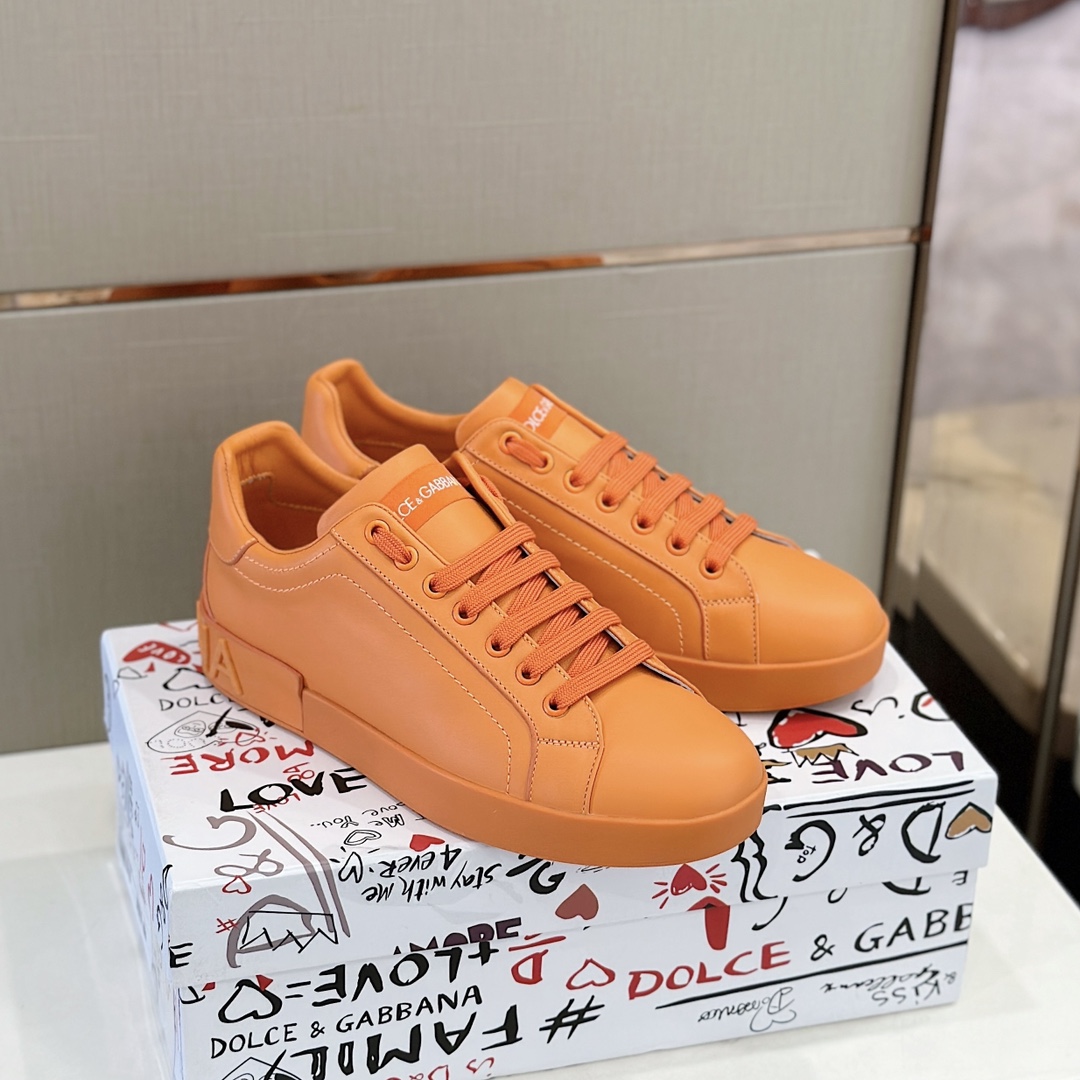 Dolce & Gabbana Embossed Logo Sneakers - PerfectKickZ
