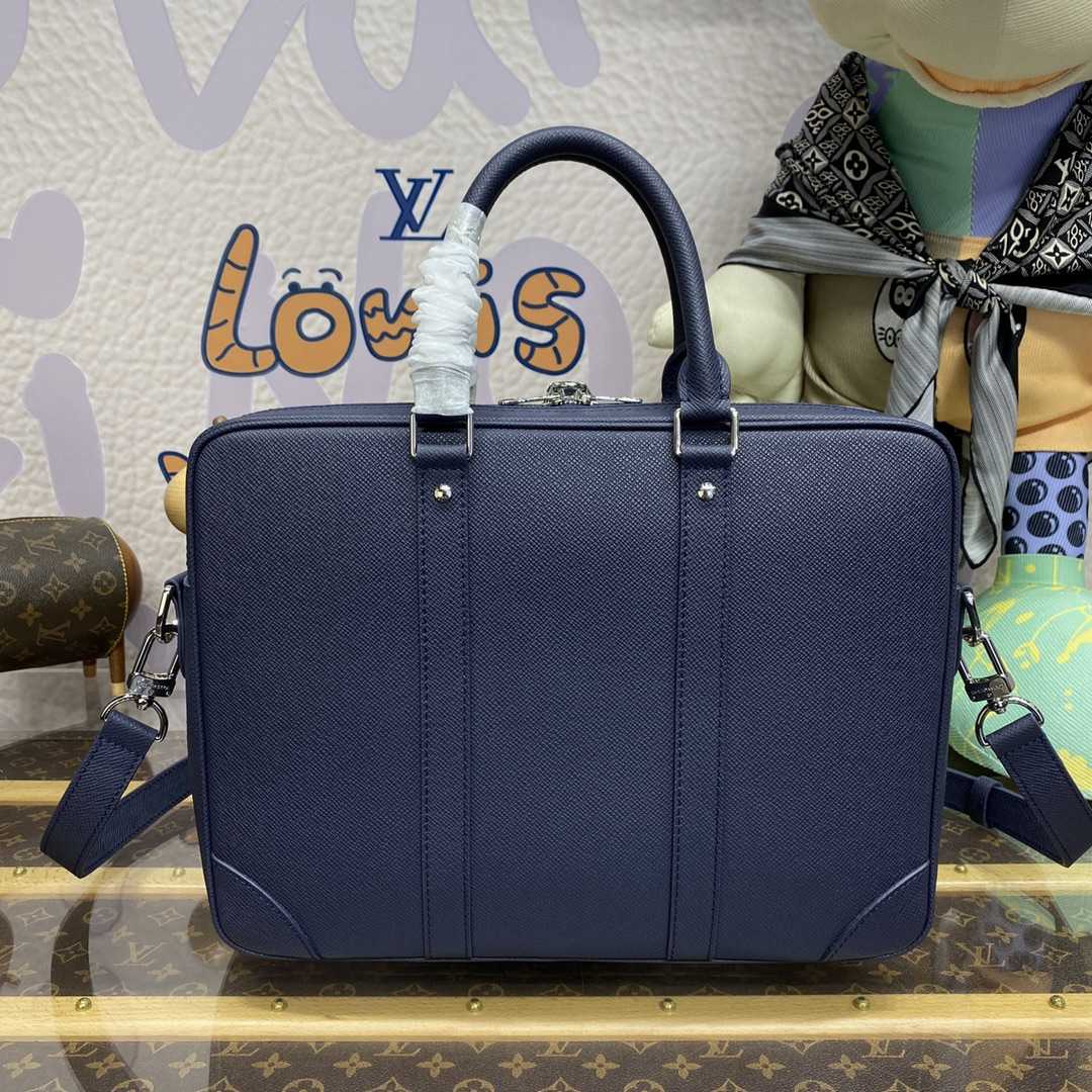 Louis Vuitton Porte Documents Voyage PM (36.5 x 27.5 x 6cm)   M30975 - PerfectKickZ