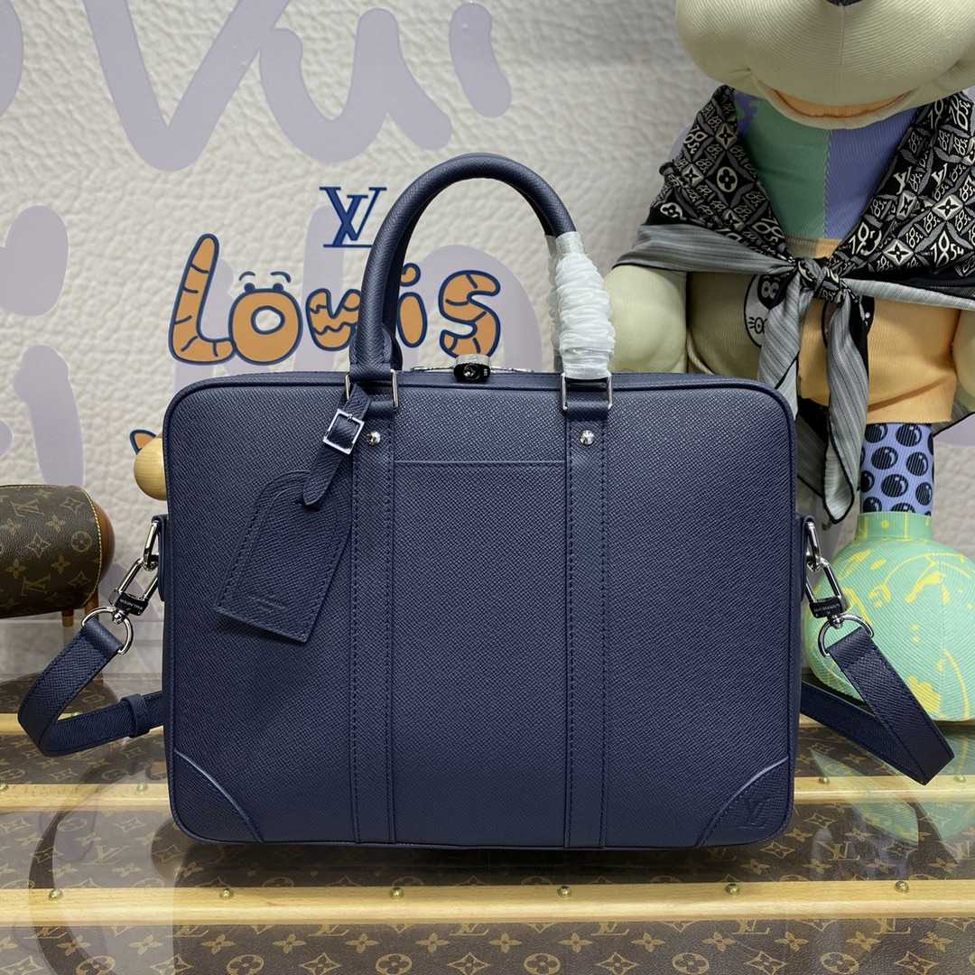 Louis Vuitton Porte Documents Voyage PM (36.5 x 27.5 x 6cm)   M30975 - PerfectKickZ
