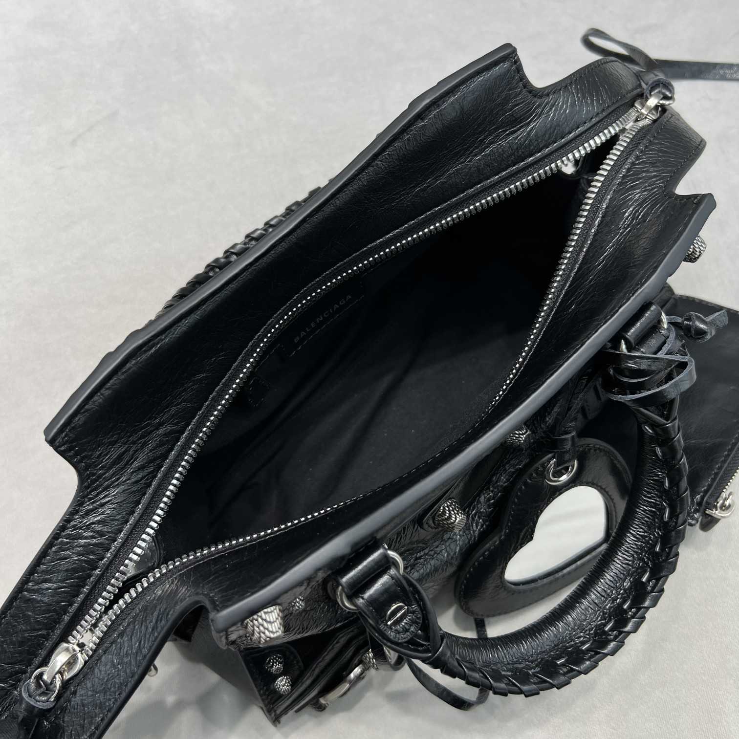 Balenciaga Neo Cagole Xs Shoulder Bag (26x13x18cm) - PerfectKickZ