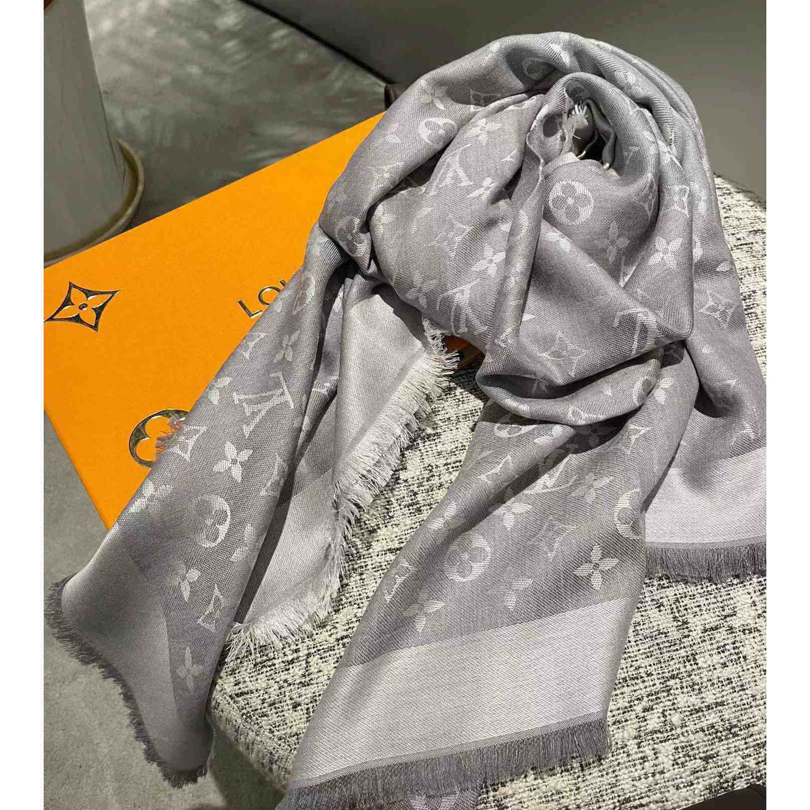 Louis Vuitton Monogram Classic Shawl - PerfectKickZ