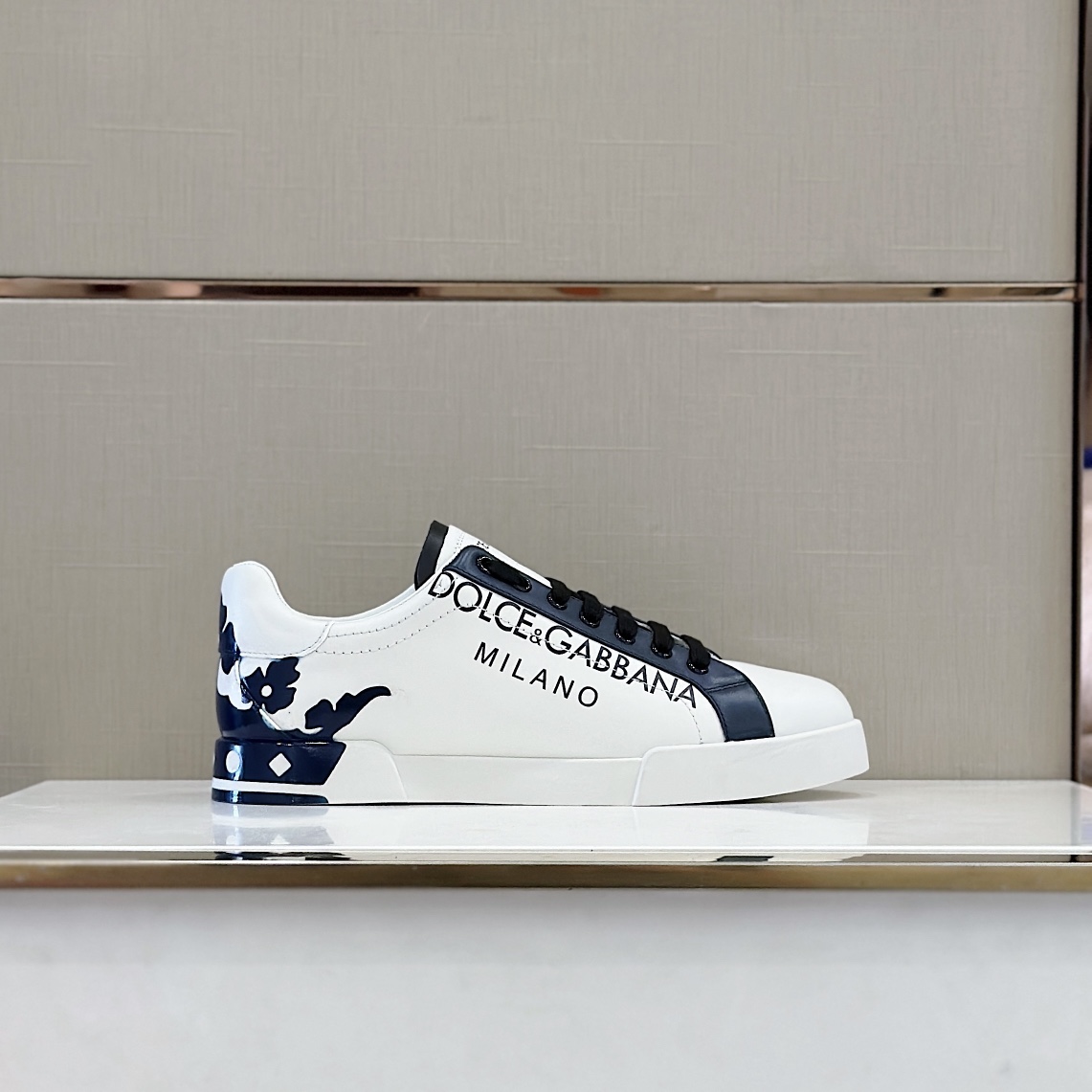 Dolce & Gabbana Portofino Sneakers - PerfectKickZ