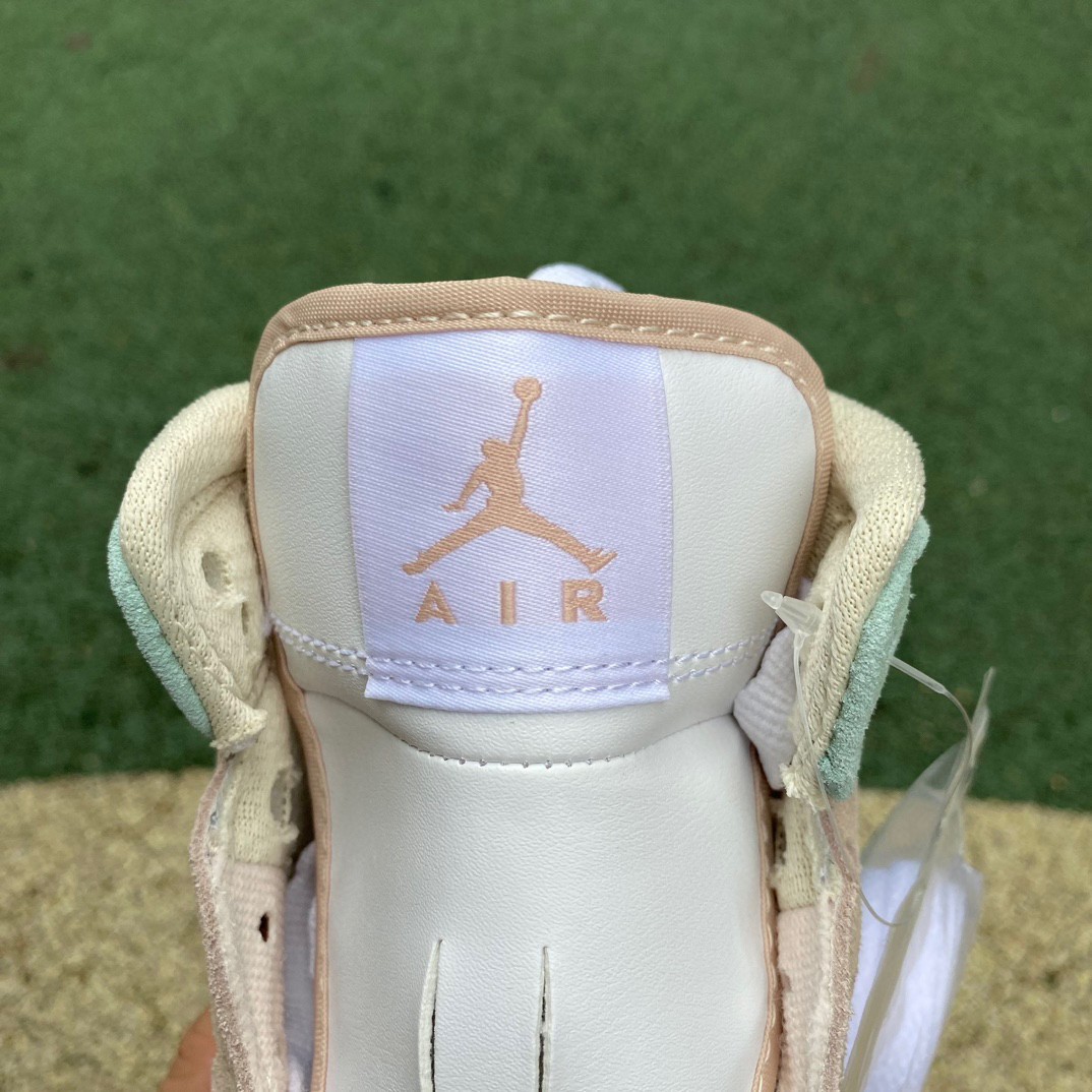 Air Jordan 1 Mid SE AJ1 Sneaker     DZ5361-100 - PerfectKickZ