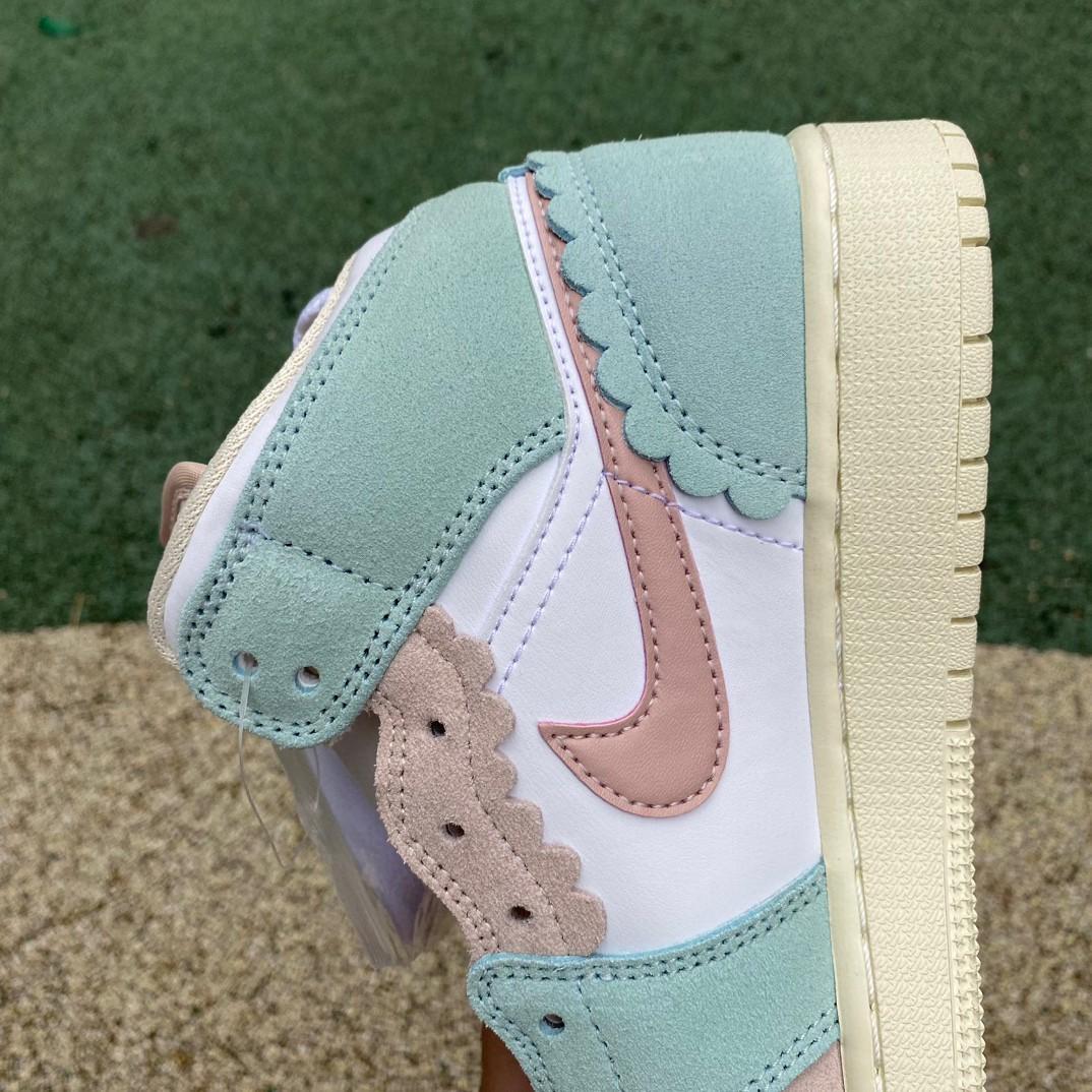 Air Jordan 1 Mid SE AJ1 Sneaker     DZ5361-100 - PerfectKickZ