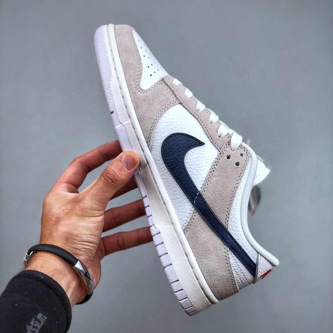 Nike Dunk Low SB Sneakers     FJ4227-001 - 