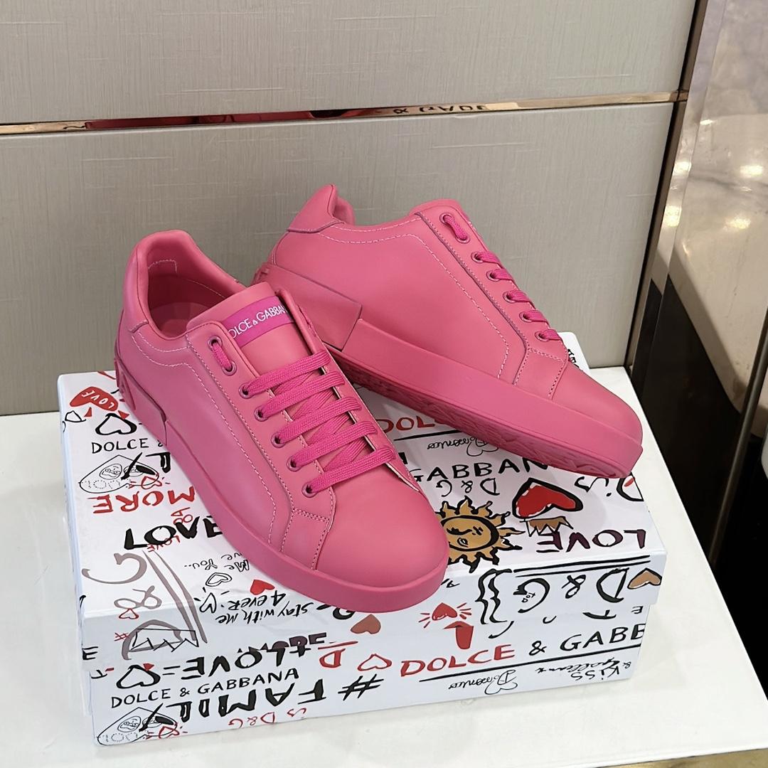Dolce & Gabbana Embossed Logo Sneakers - PerfectKickZ