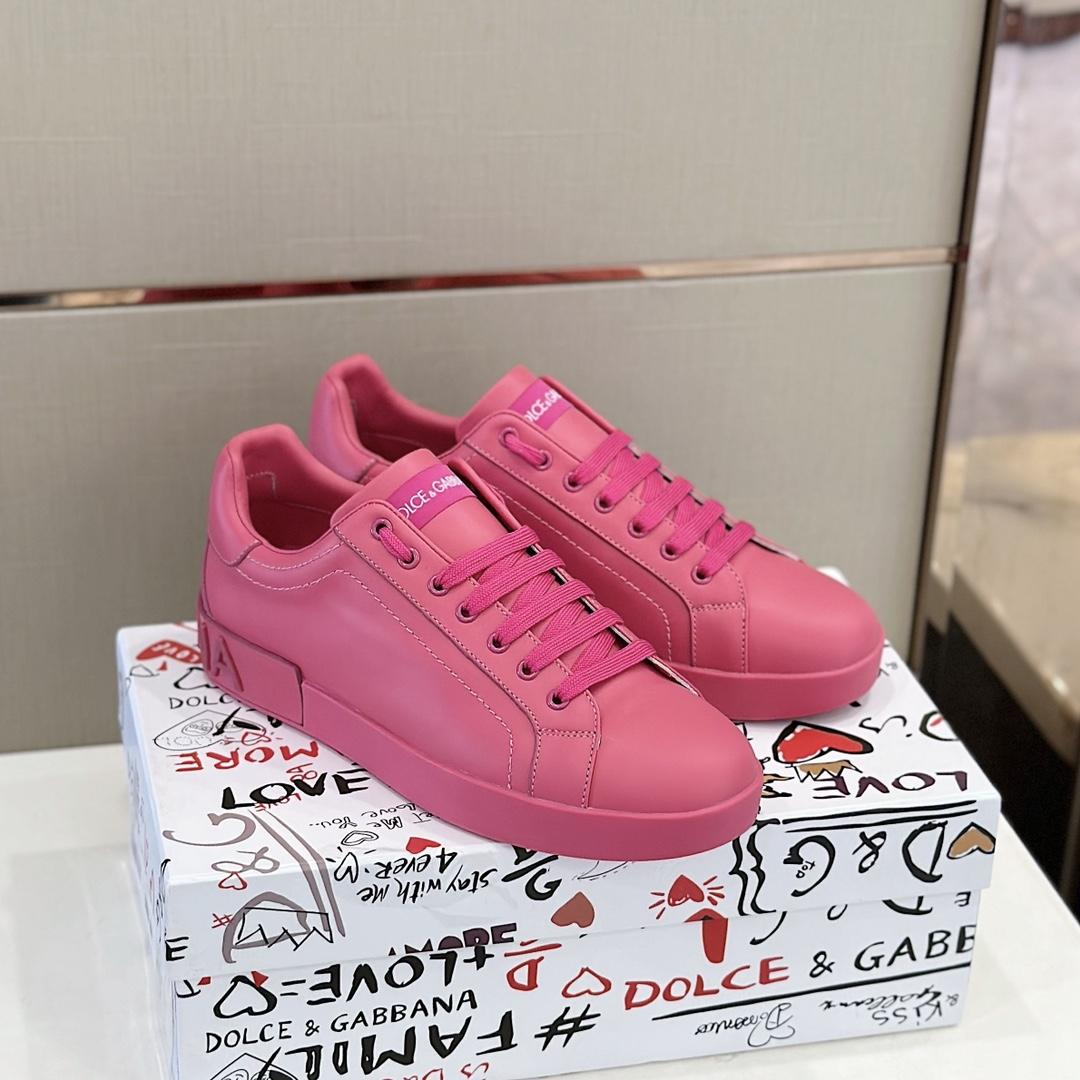 Dolce & Gabbana Embossed Logo Sneakers - PerfectKickZ