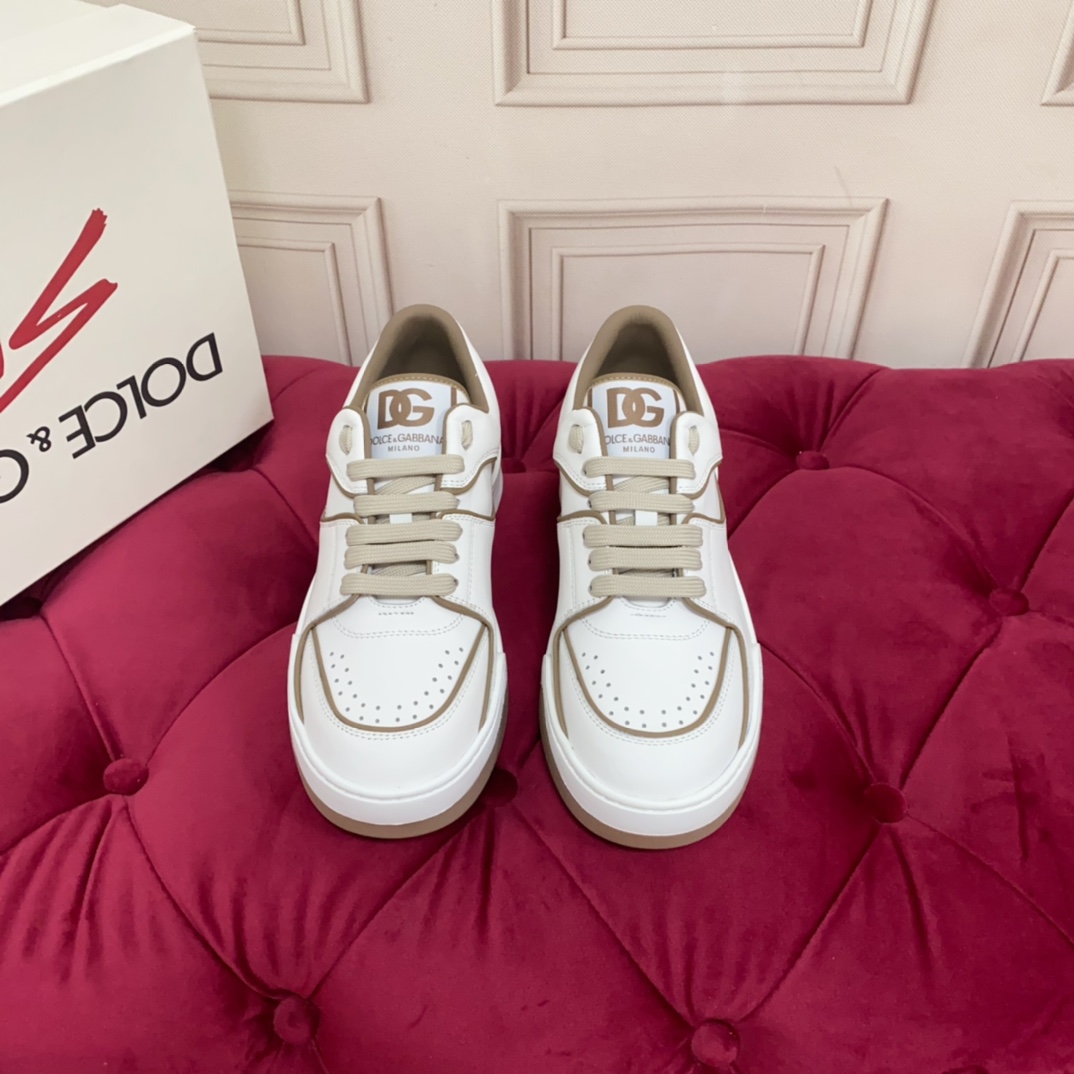 Dolce & Gabbana White New Roma Sneakers - PerfectKickZ
