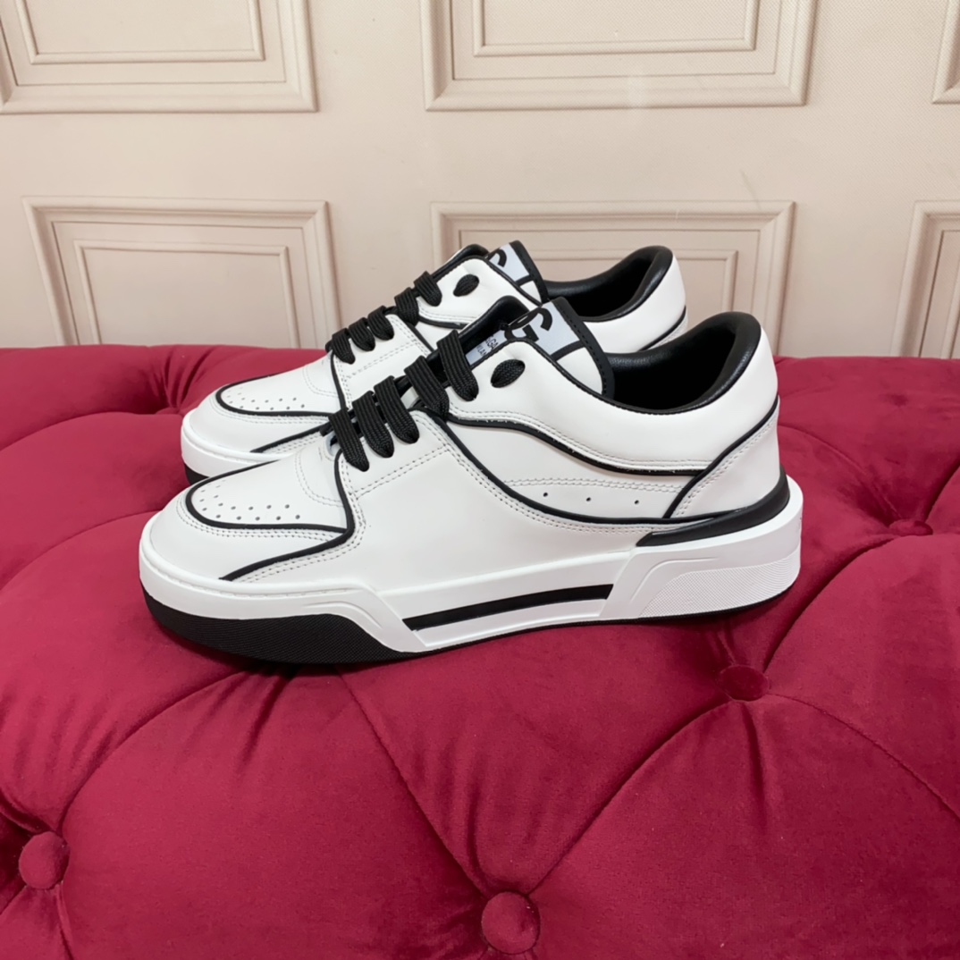 Dolce & Gabbana New Roma Sneakers - PerfectKickZ