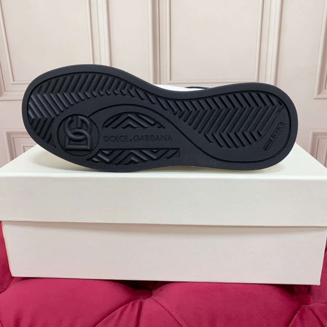 Dolce & Gabbana New Roma Sneakers - PerfectKickZ
