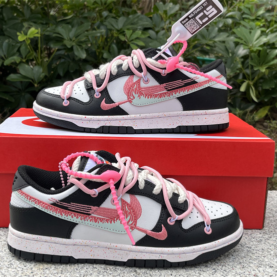 Nike Dunk Low Sneaker      FD4623-157 - PerfectKickZ