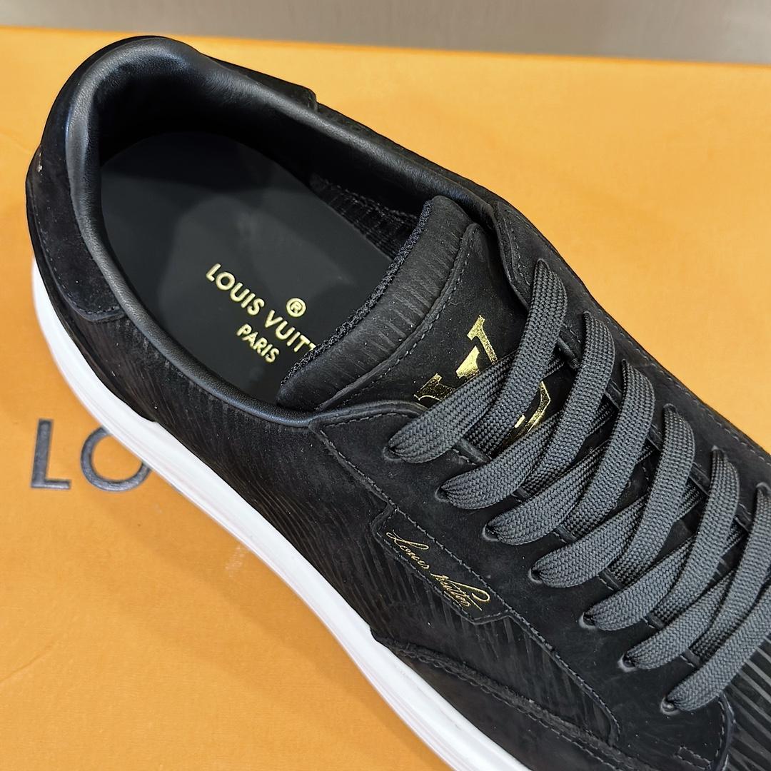 Louis Vuitton Beverly Hills Sneaker (Upon UK Size)  1AC63U - PerfectKickZ