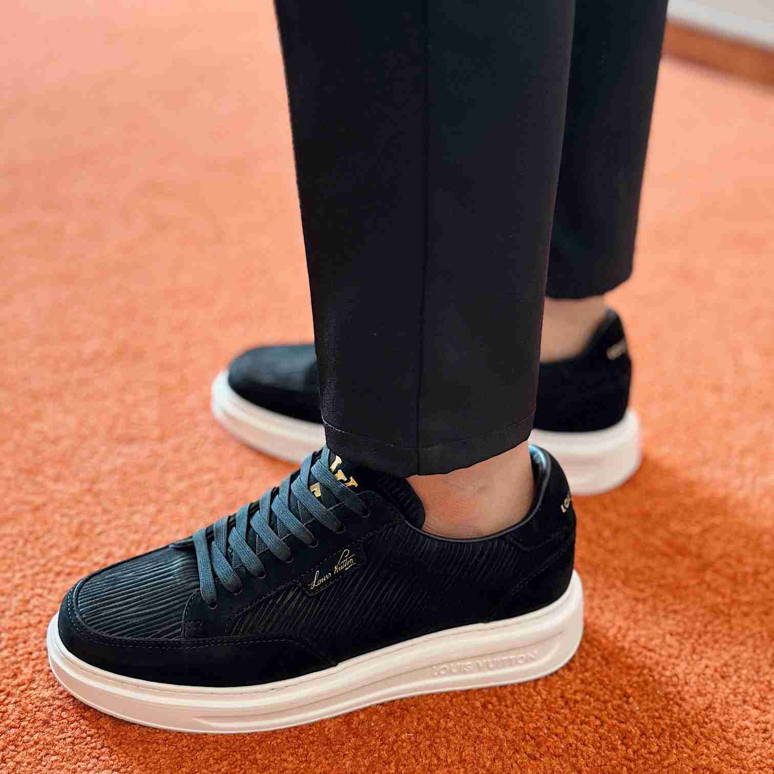 Louis Vuitton Beverly Hills Sneaker (Upon UK Size)  1AC63U - PerfectKickZ