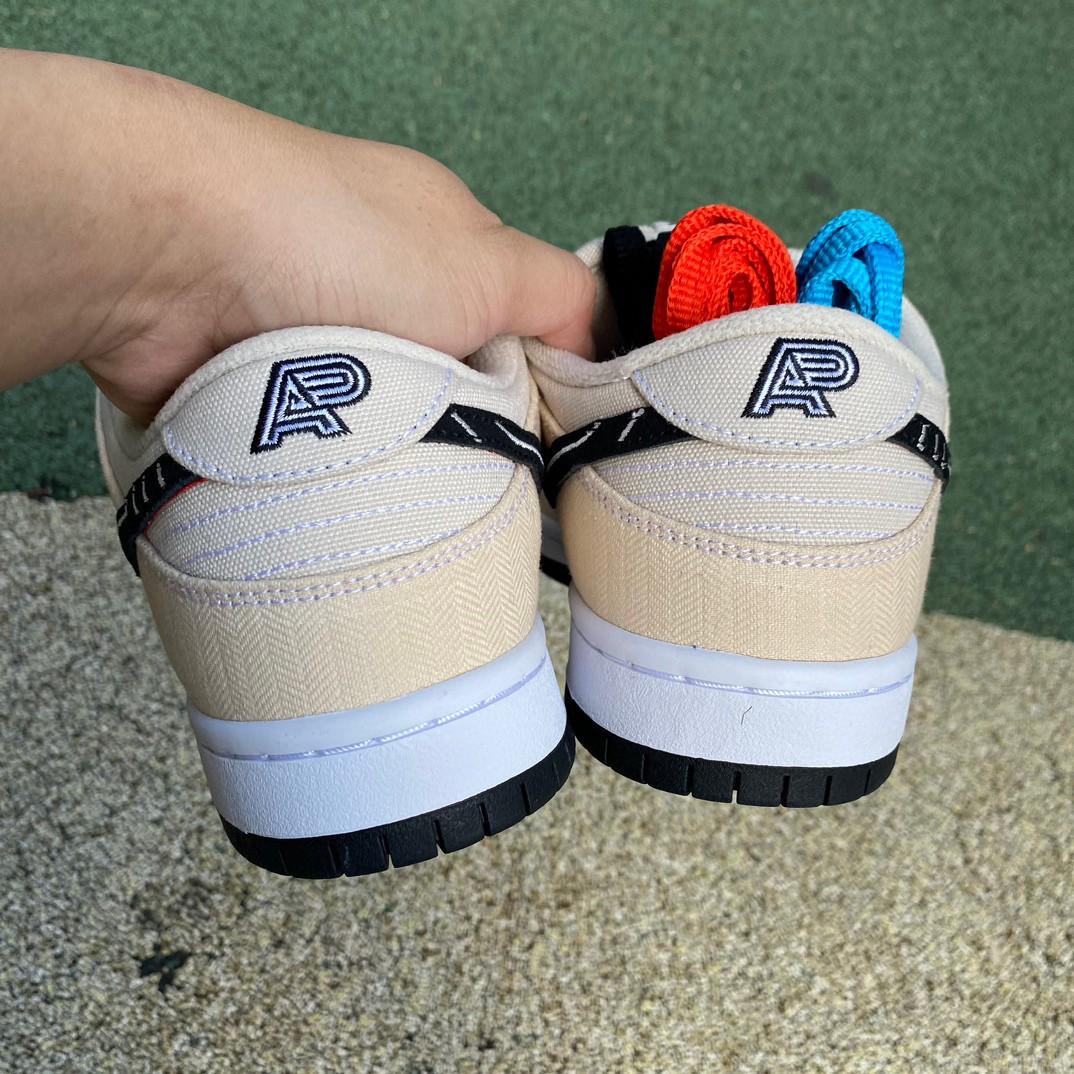 Albino & Preto x Nike Dunk SB Low Sneakers       FD2627-200 - PerfectKickZ