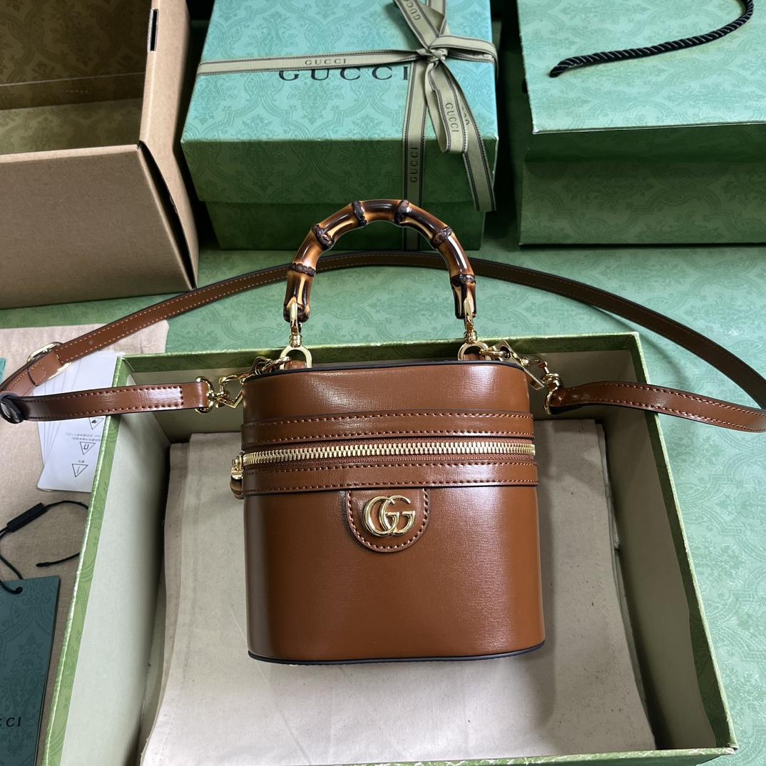 Gucci Mini Bamboo Shoulder Bag (15.5x 13.5x 4cm) - PerfectKickZ