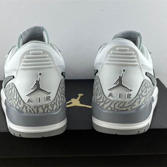 Nike Air Jordan Legacy 312 Low Sneaker    PV8115-101 - 