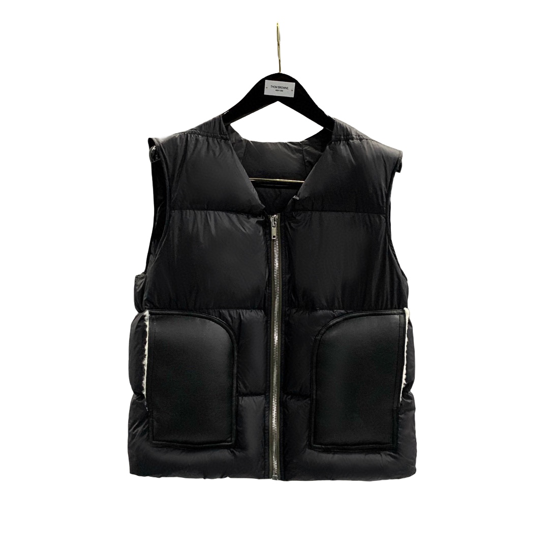 Rick Owens Cargo Sleeveless Puffer Jacket - PerfectKickZ