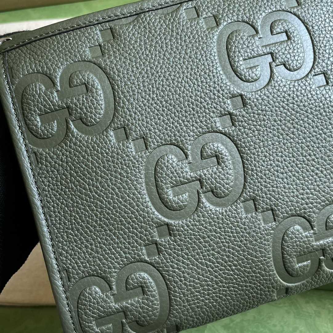 Gucci Jumbo GG Pouch (28.5x 18x 9cm) - 