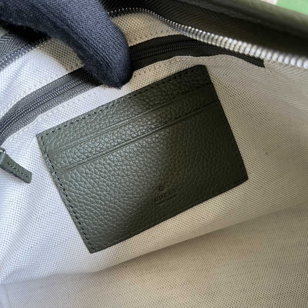 Gucci Jumbo GG Pouch (28.5x 18x 9cm) - 