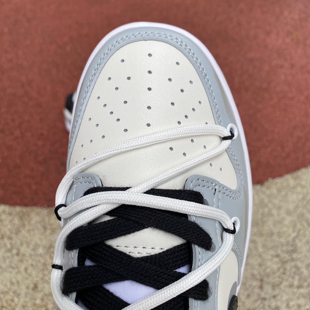 Nike Dunk Low Dunk Sneaker   DD1391-100 - 