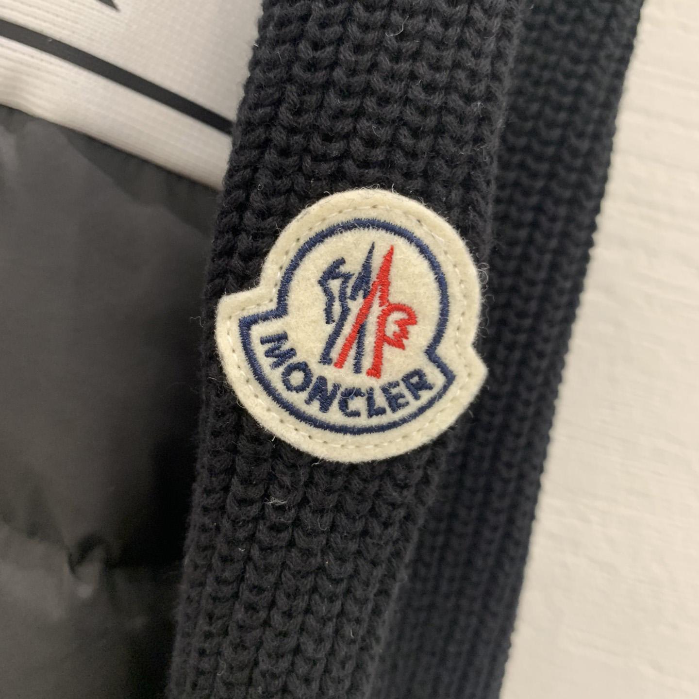Moncler Padded Zip-up Jacket - PerfectKickZ