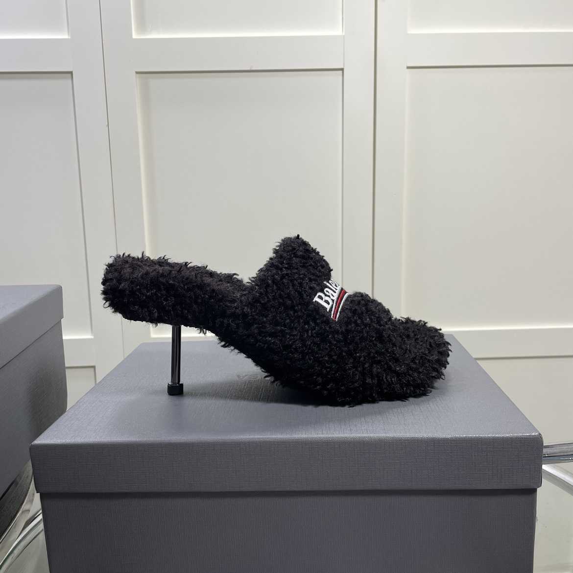 Balenciaga Furry Sandals In Black - PerfectKickZ
