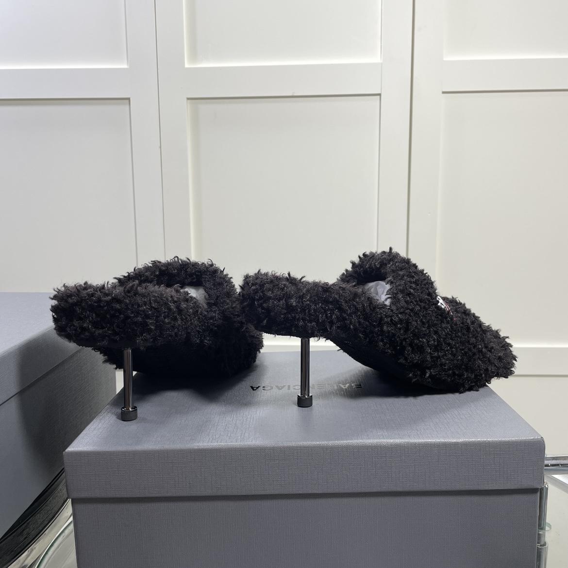 Balenciaga Furry Sandals In Black - PerfectKickZ