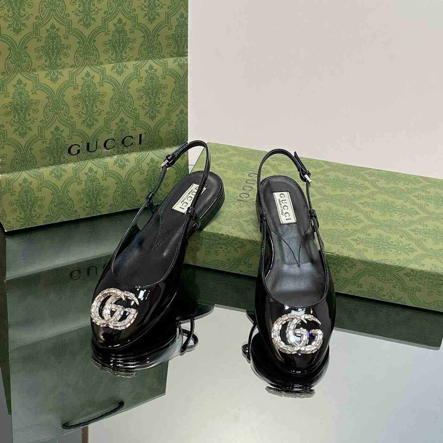 Gucci Women's Ballerina With Double G - PerfectKickZ