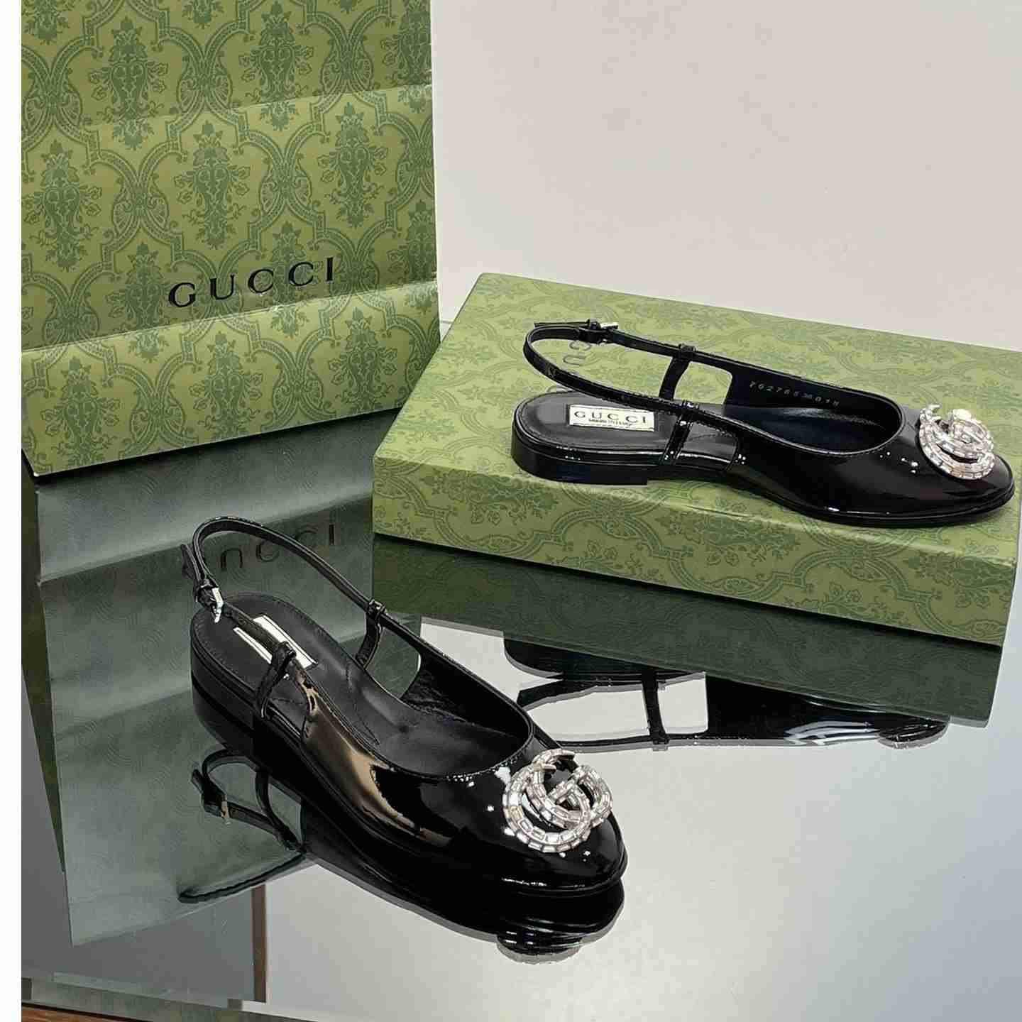 Gucci Women's Ballerina With Double G - PerfectKickZ
