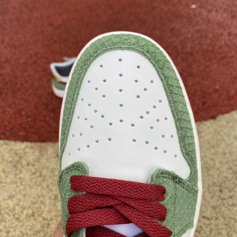 Air Jordan 1 Retro Low Sneaker     FN3727-100 - PerfectKickZ